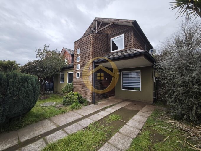 Casa en arriendo barrio ingles 3 dormitorios